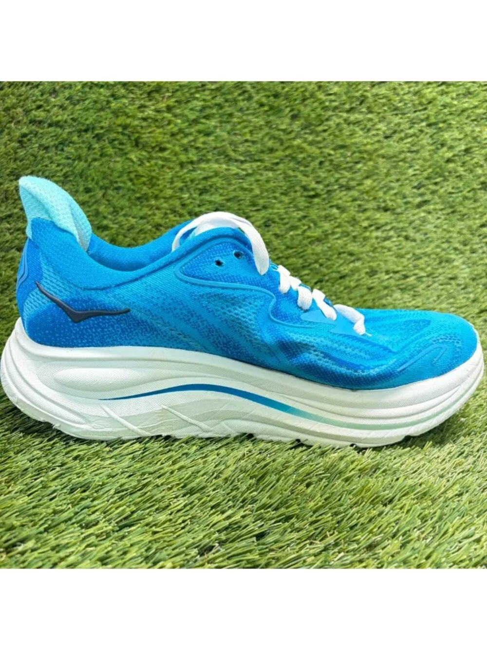 Hoka One One Clifton 10 Mens Size 9.5 Blue Athletic Road Running Shoes Sneakers